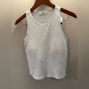 Zenana Outfitters Classic White Tank Top padded bra like new